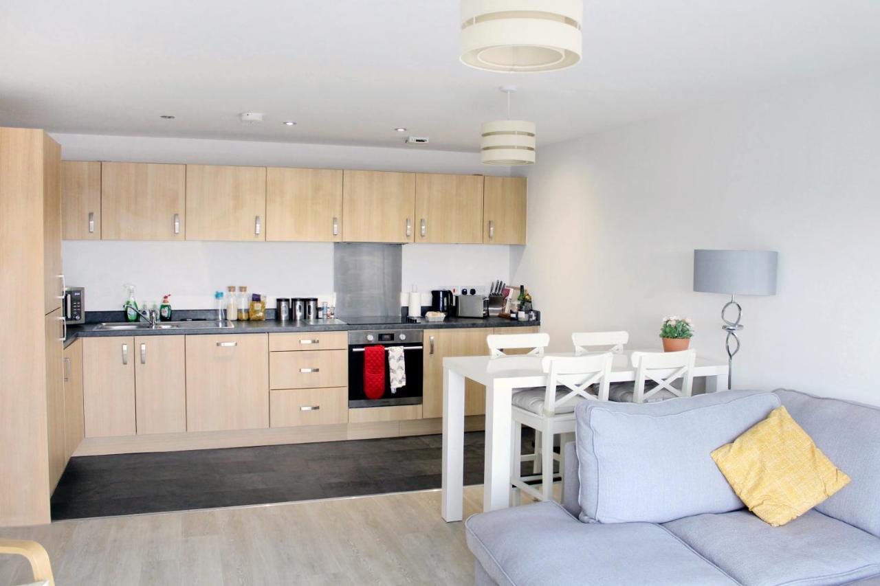 Manchester Escape - Private Room & Bathroom Near Etihad And Coop Arena - Free Secure Parking Exterior photo
